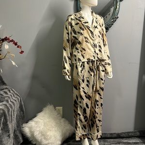 Express Satin Leopard Sleep set